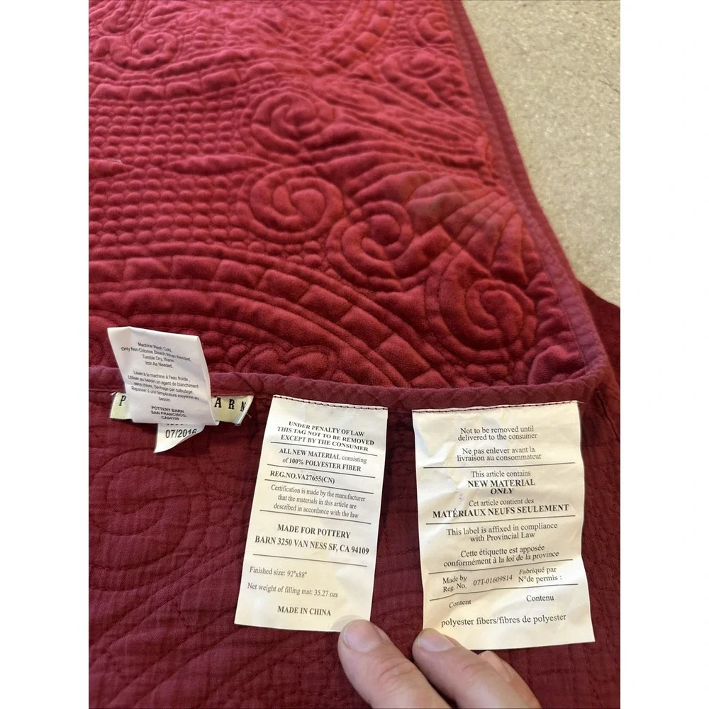 Pottery Barn Quilt Red Sz 92x88'(Queen) Heavy Cotton Blend Medallion Print 2016'